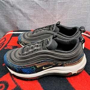 %Size 7 Women Nike Air Max 97 SE Sneaker CW5595-002 Rainbow Snake Skin A 13